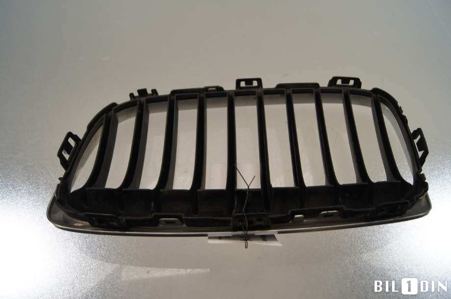 Grill høyre til BMW 2-Serie 2014-2021 (F22/F23) (F22/F23) (BMW|51137379612|)