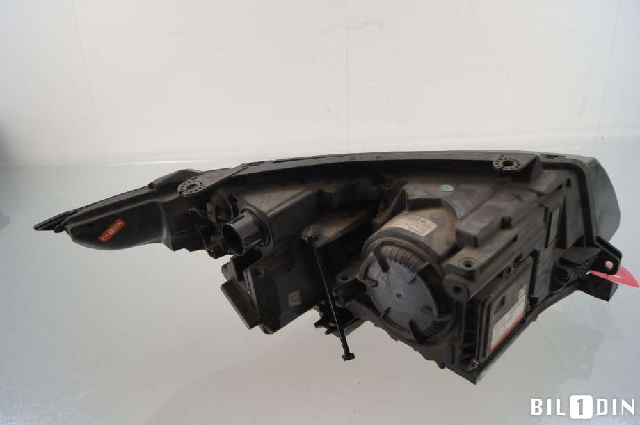 Frontlykt venstre xenon til Land Rover Range Rover, Evoque 2011-2019 (Type I)  (LAND-ROVER|LR048056|LR024265|BJ3213W030EE)