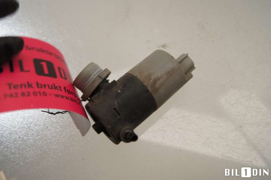 Spylerpumpe bak til Toyota Avensis 2015-2019 (Type III, Fase 2) (TOYOTA|8533002040|)