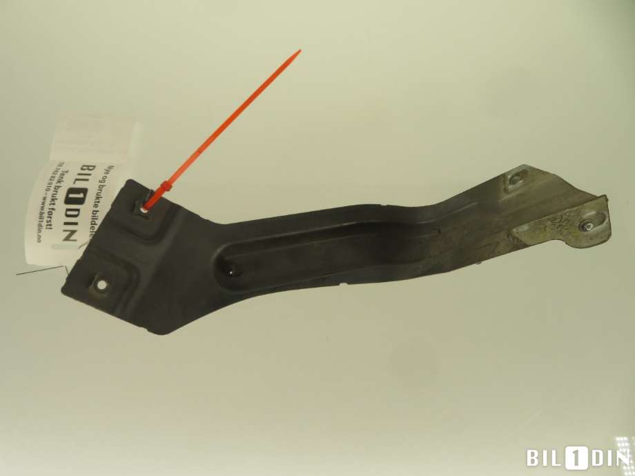 Diverse deler til VW Touran 2010-2015 (Type I, Fase 3)  (VOLKSWAGEN|1T0821135C|)