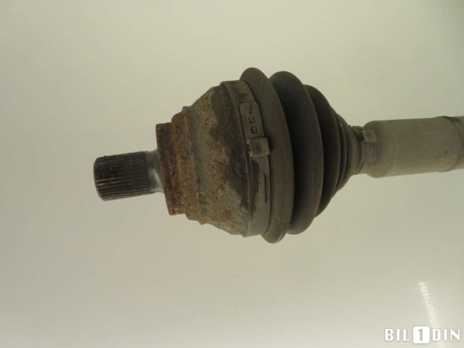 Drivaksel høyre foran til VW Touran 2007-2010 (Type I, Fase 2)  (VOLKSWAGEN|1K0407272RF|1K0407764DX|)
