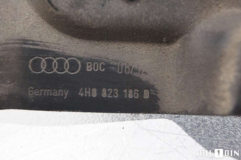 Panserlås til Audi A8 2010-2013 (Type III, Fase 1)  (AUDI|4H0823186E|4H0823186D|)