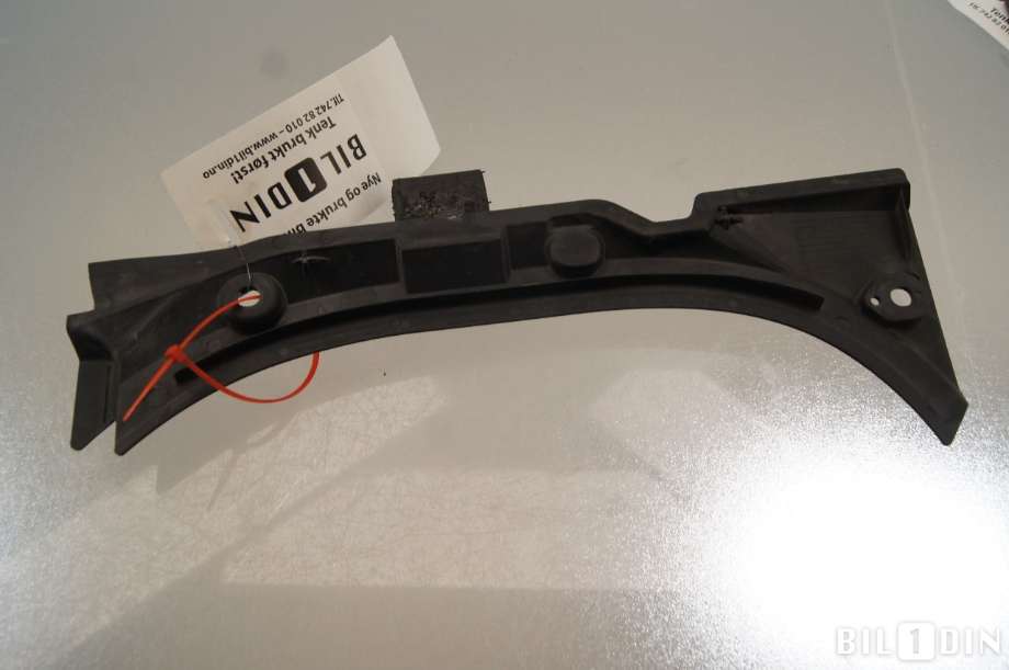 Diverse deler til Audi A8 2010-2013 (Type III, Fase 1) (AUDI|4H0823745C|)