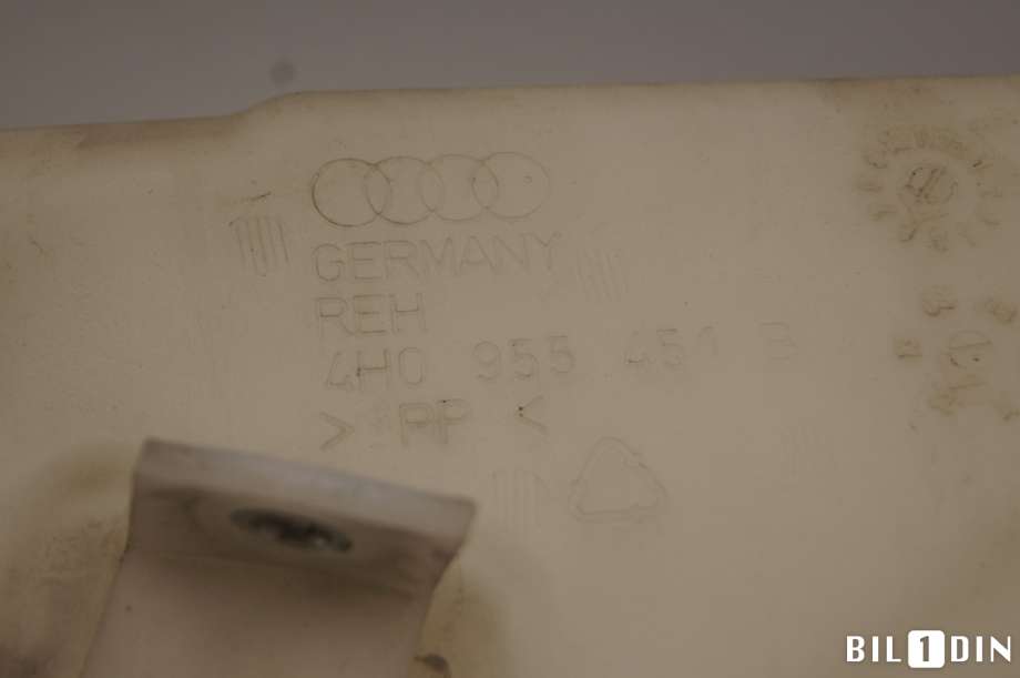 Spylertank til Audi A8 2010-2013 (Type III, Fase 1) (AUDI|4H0955453C|4H0955453B|)
