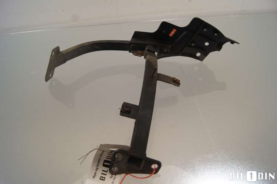 Diverse deler til Audi A8 2010-2013 (Type III, Fase 1) (AUDI|4H0821135F|4H0821135E|)