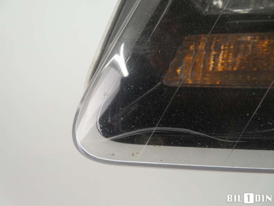 Frontlykt venstre halogen til VW Touran 2007-2010 (Type I, Fase 2)  (VOLKSWAGEN|1T1941005C|)