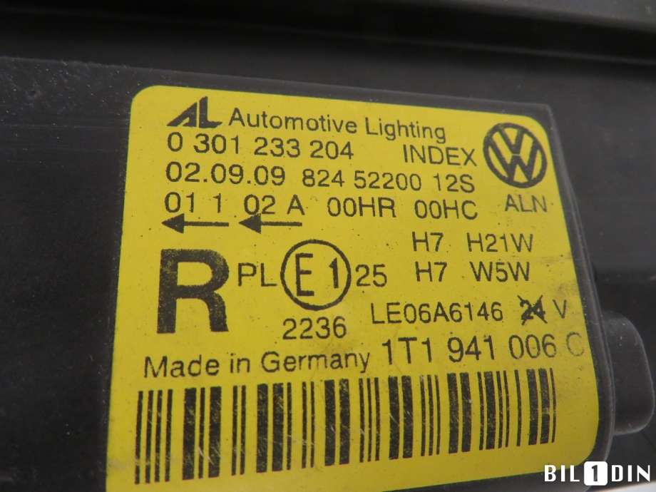 Frontlykt høyre halogen til VW Touran 2007-2010 (Type I, Fase 2)  (VOLKSWAGEN|1T1941006C|)