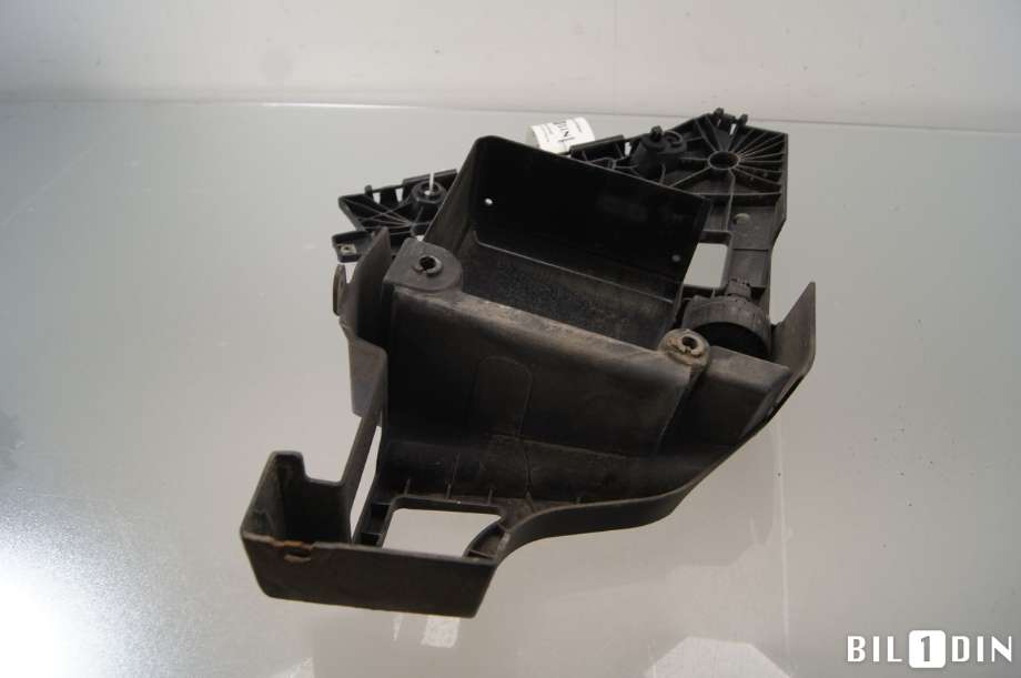 Diverse deler til BMW X5 2013-2018 (F15) (F15) (BMW|51127294722|)