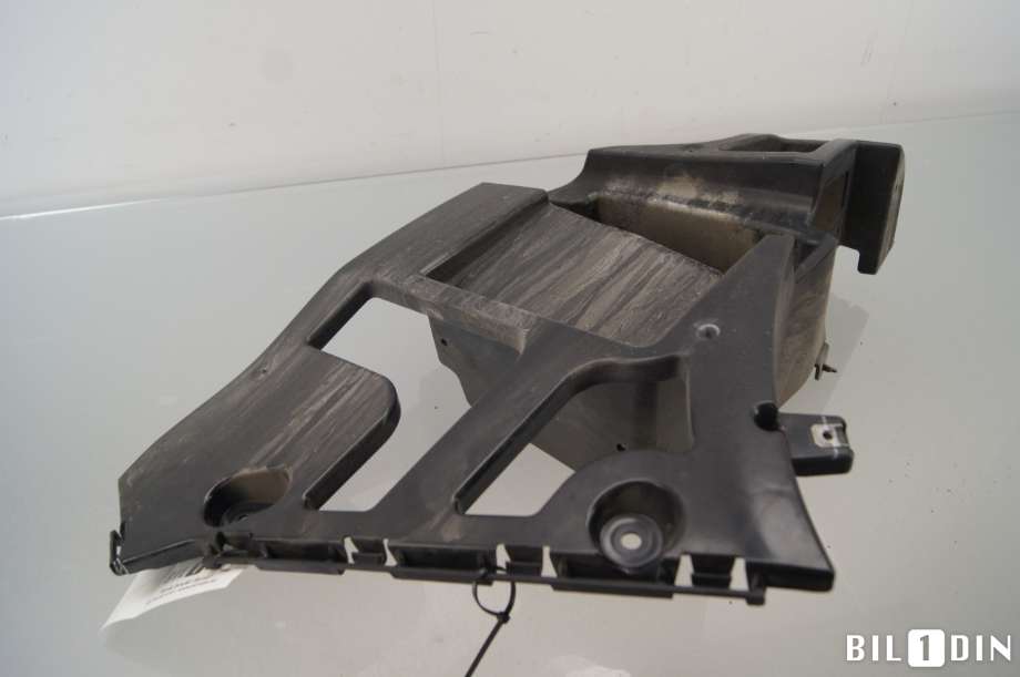 Diverse deler til BMW X5 2013-2018 (F15) (F15) (BMW|51127294721|)