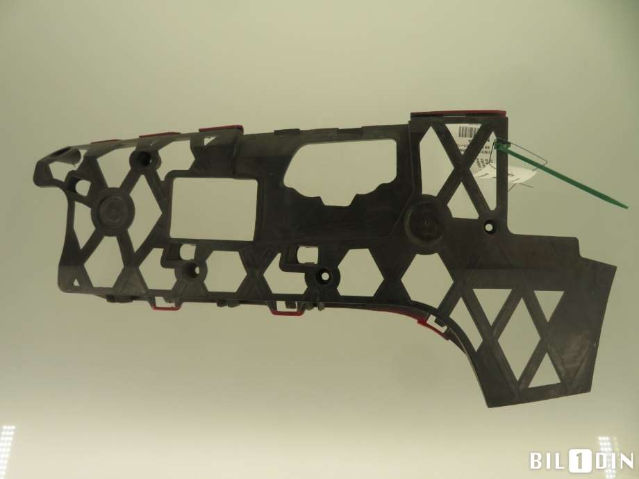 Diverse deler til VW Passat 2011-2015 (B7) (B7) (VOLKSWAGEN|3AA807178B|)