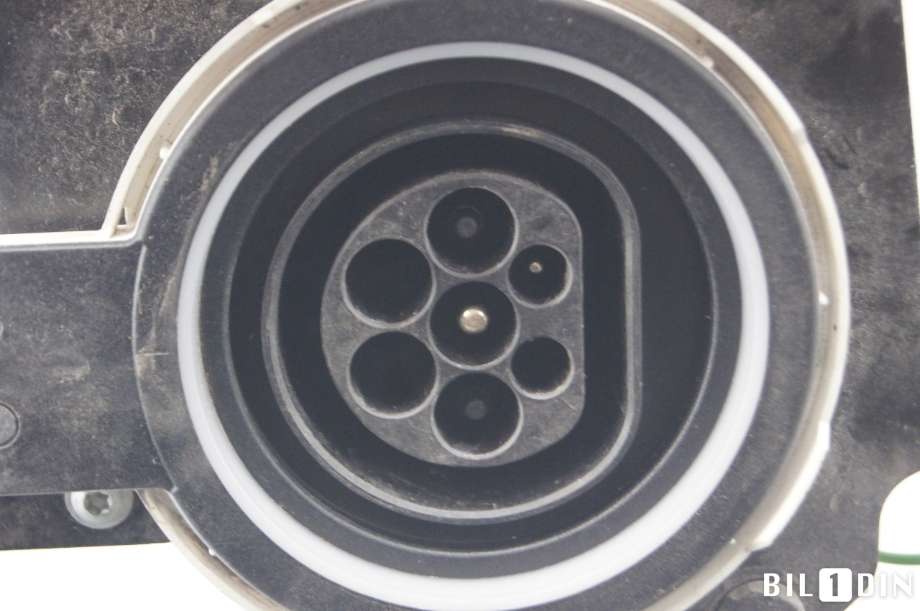 Kabel høy volt (HV) hybrid til BMW X5 2013-2018 (F15) (F15) (BMW|61126800377|)
