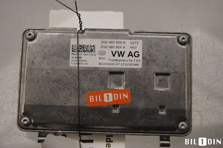 Kamera til VW T-Roc 2017-->>  (VOLKSWAGEN|3Q0980654H|)