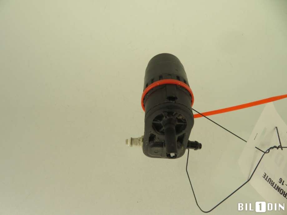 Spylerpumpe foran til VW Tiguan 2011-2016 (Type I, Fase 2)  (VOLKSWAGEN|1K6955651|)