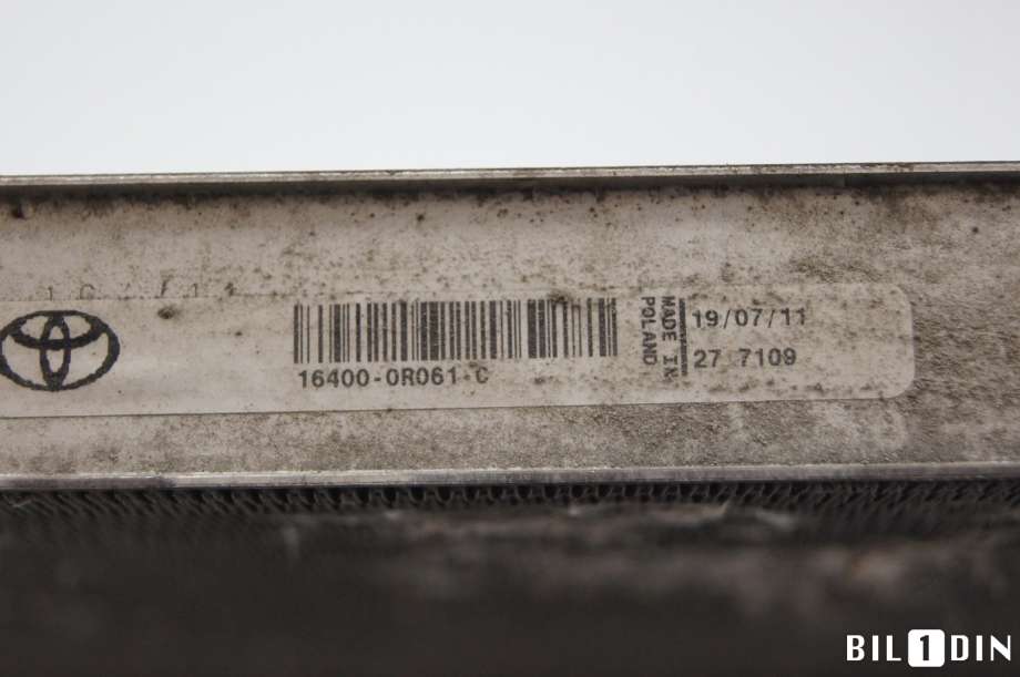 Radiator (automat gir) til Toyota Avensis 2009-2015 (Type III, Fase 1)  (TOYOTA|1640037290|)