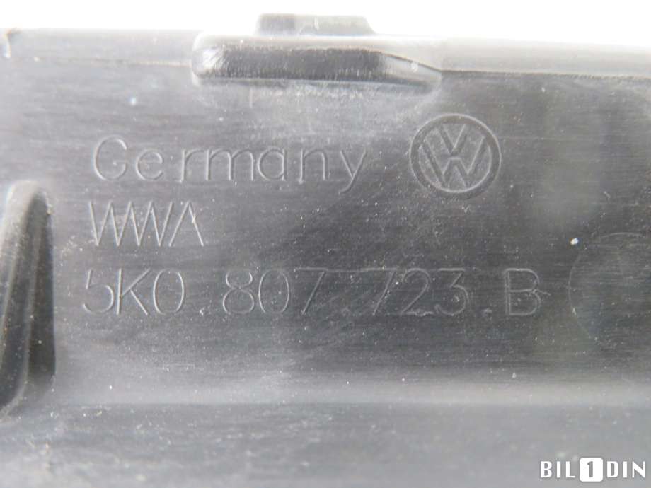 Diverse deler til VW Golf VI 2008-2012  (VOLKSWAGEN|5K0807723|)