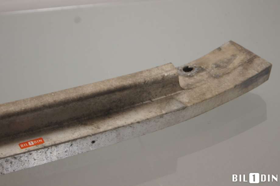 Støtfangerforsterkning foran til Audi Q7 2006-2010 (Type I, Fase 1)  (AUDI|4L0807113A|)