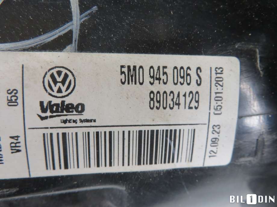 Baklykt høyre til VW Golf, Plus/Cross 2009-2013 (Fase 2)  (VOLKSWAGEN|5M0945096S|)