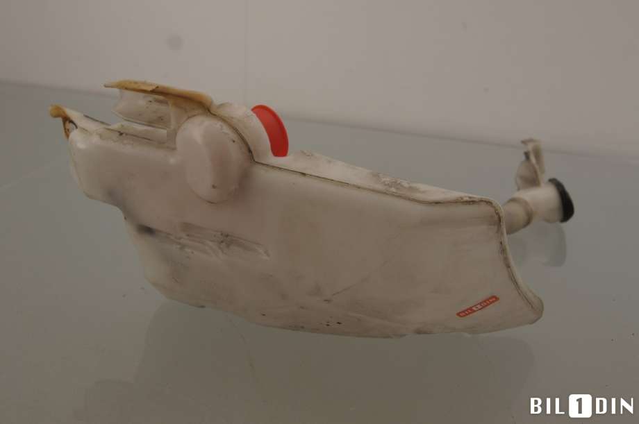 Spylertank til Toyota iQ 2009-2014  (TOYOTA|8531574010|)