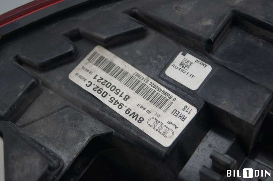 Baklykt høyre til Audi A4, Allroad 2016-->> (Type II) (B9) (B9) (AUDI|8W9945092C|)