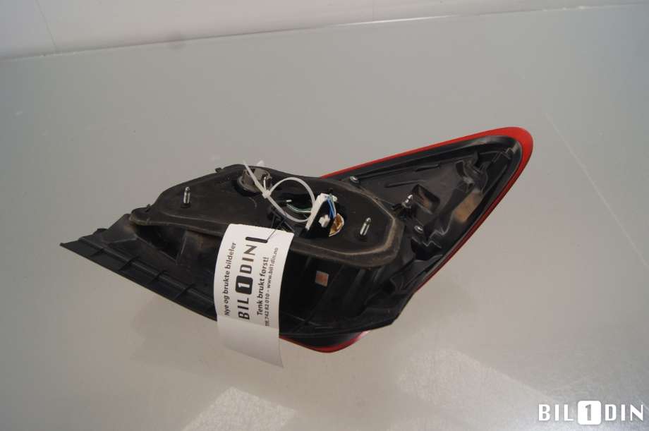 Baklykt høyre til Toyota Yaris 2014-2020 (Type III, Fase 2) (TOYOTA|815510D600|)