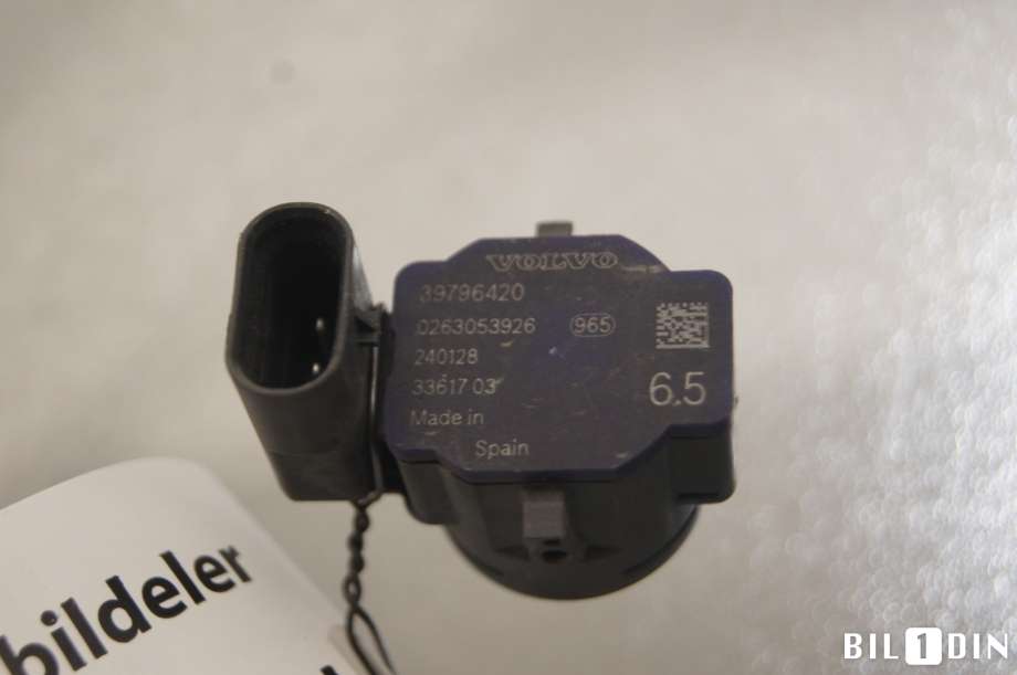Parkeringssensor foran til Volvo C40 Recharge 2021-2024  (VOLVO|32271066|)