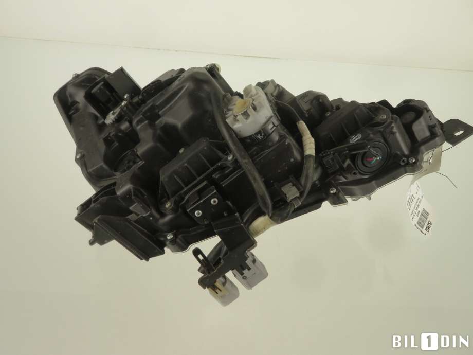 Frontlykt venstre halogen til Lexus IS 2013-2020 (Type III) (XE30) (XE30) (LEXUS|8118553740|)