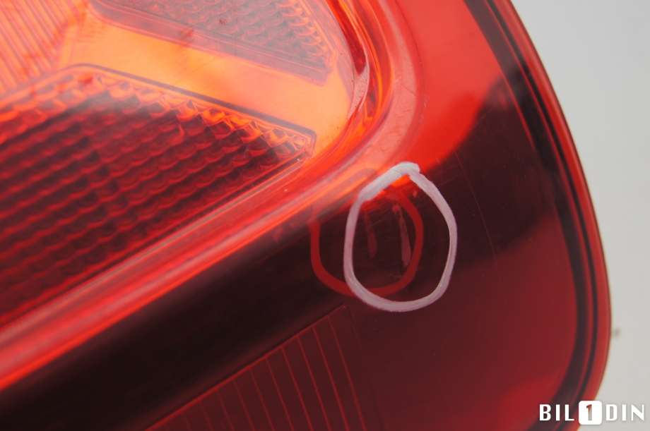 Baklykt venstre til VW Caddy 2015-2020 (Type III, Fase 3)  (VOLKSWAGEN|2K1945095N|)