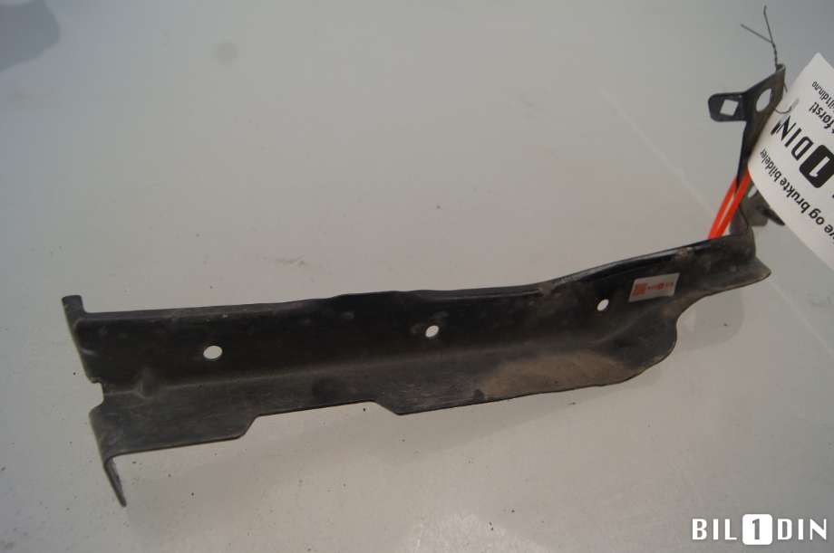 Diverse deler til Audi A4 2007-2014 (Type IV) (B8) (B8) (AUDI|8K0821135H|)