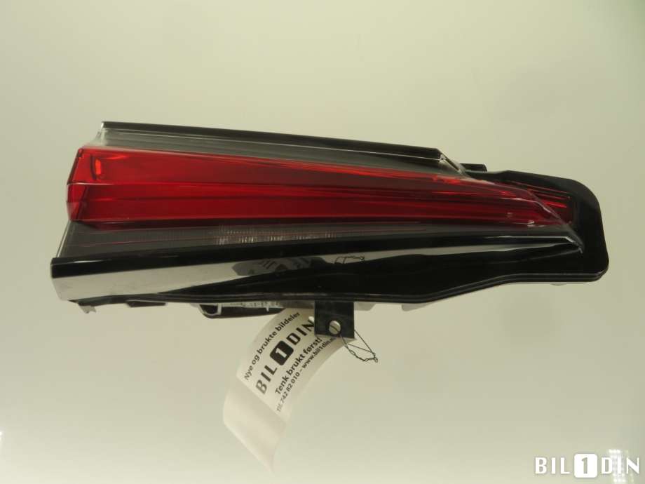 Baklykt høyre indre til Lexus NX 2014-2021 (Type I) (AZ10) (AZ10) (LEXUS|8158078040|)