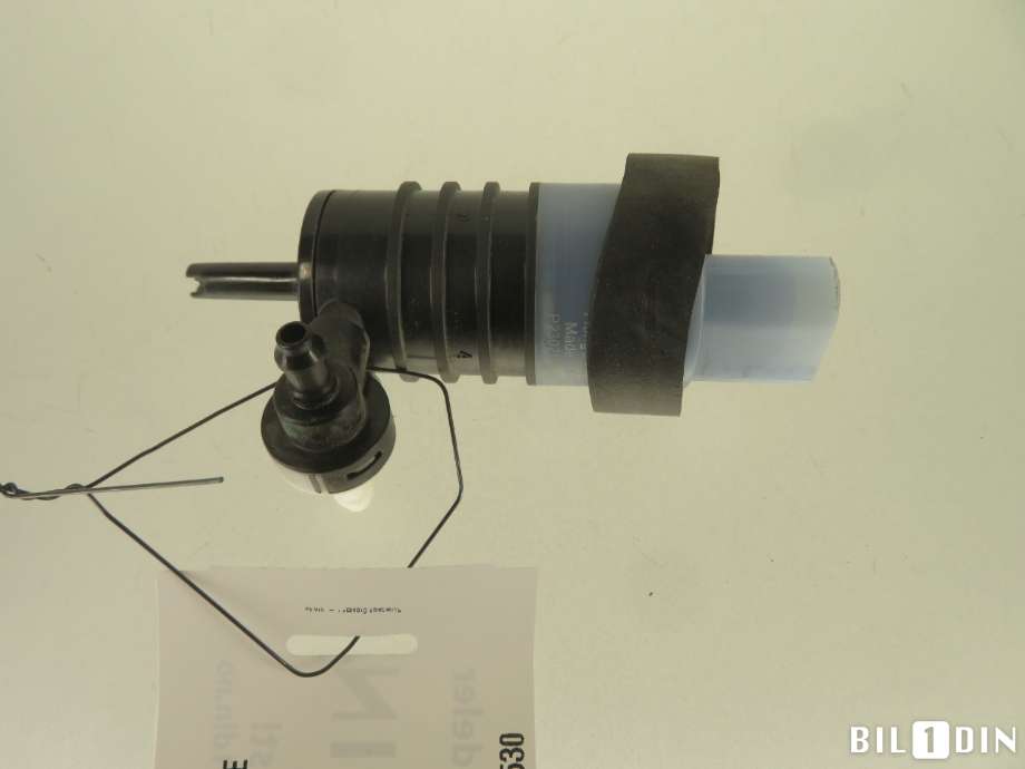 Spylerpumpe foran til BMW X1 2022-->> (U11) (U11) (BMW|61355A128A5|)