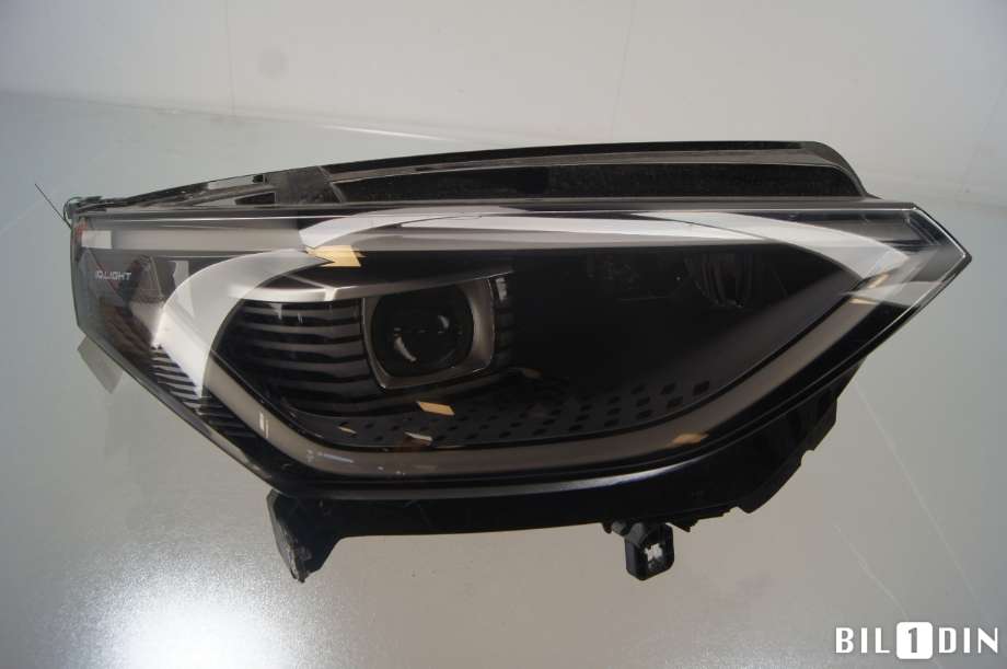 Frontlykt høyre halogen til VW ID.BUZZ 2022-->> (VOLKSWAGEN|1T3941078D|)