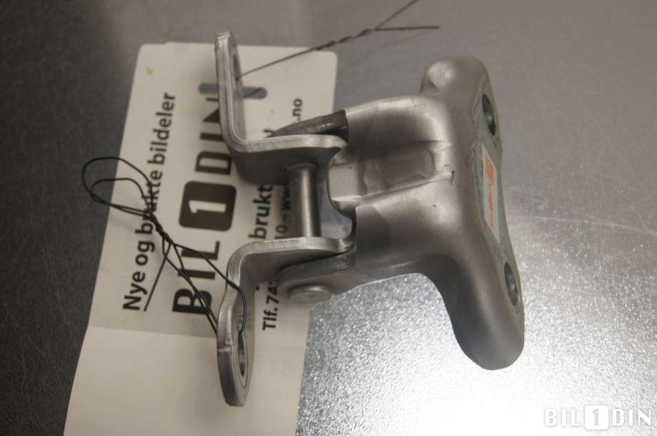 Hengsler til Toyota Yaris 2020-->> (Type IV)  (TOYOTA|687500H010|)