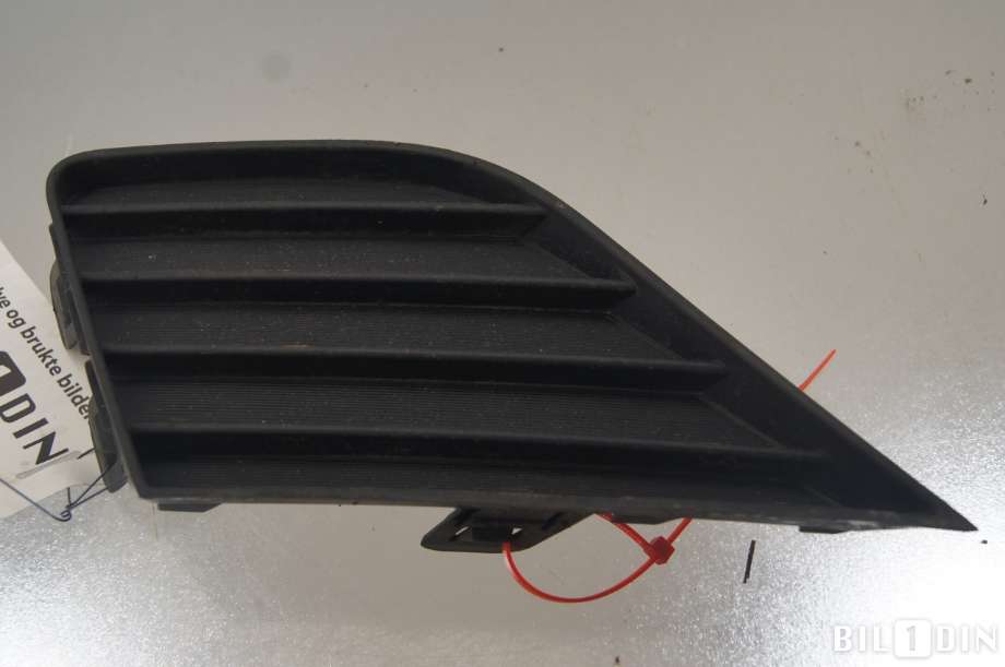 Grill venstre til Toyota Avensis 2015-2019 (Type III, Fase 2) (TOYOTA|5312705010|)