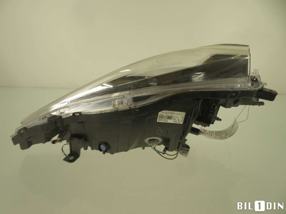 Frontlykt høyre halogen til Nissan Leaf 2011-2017 (Type I)  (NISSAN|260103NL0B|)