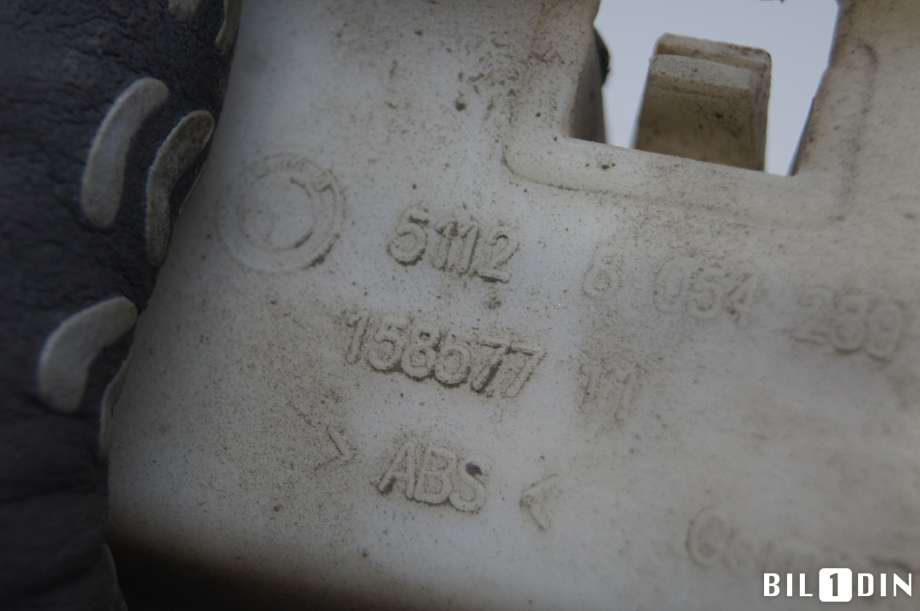 Støtfanger bak midtre del til BMW 4-Serie 2013-2020 (F32/F33/F36) (F32/F33/F36) (BMW|51128054289|)