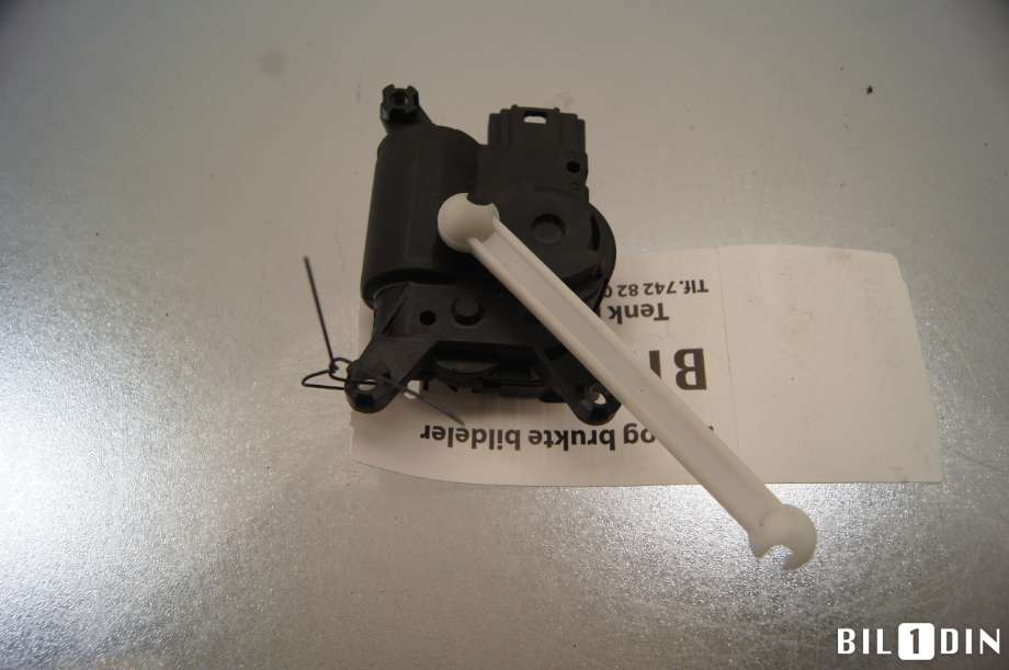 Diverse deler til VW Transporter / Caravelle 2015-2019 (T6) (T6) (VOLKSWAGEN|7E0907511A||52411483)