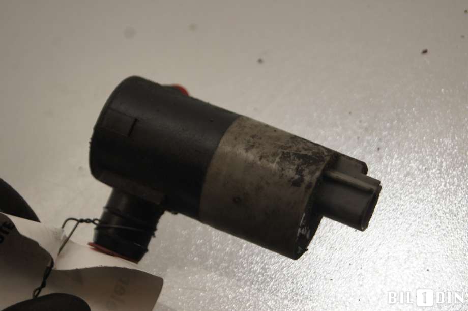 Spylerpumpe foran til Toyota Auris 2010-2012 (Type I, Fase 2)  (TOYOTA|8533002030|)