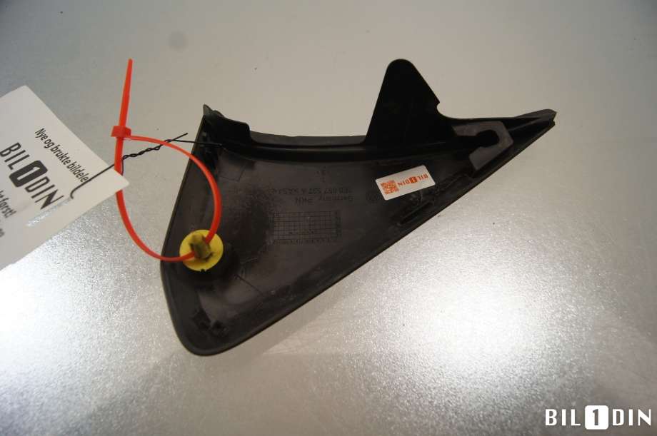 Lister til VW Transporter / Caravelle 2015-2019 (T6) (T6) (VOLKSWAGEN|7E0857537A|)