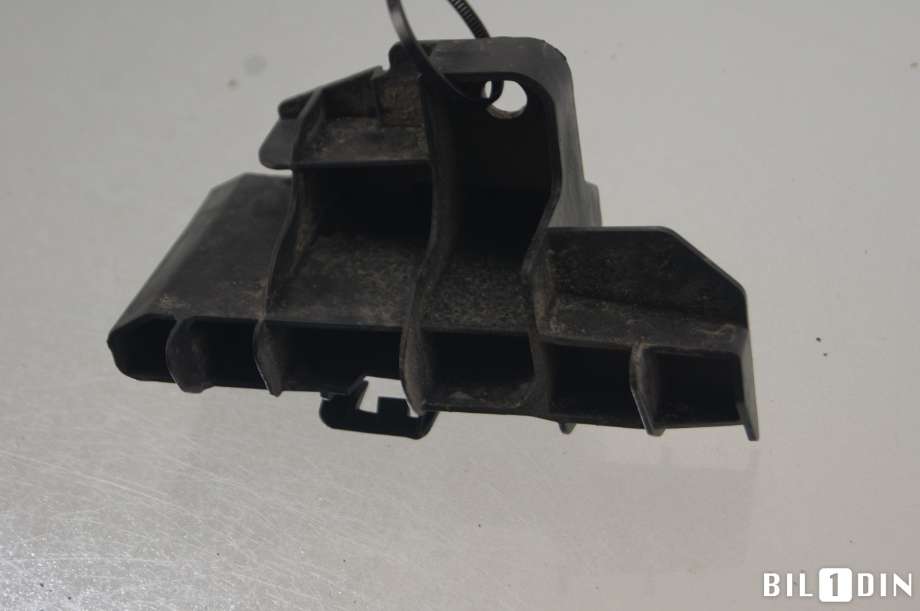 Diverse deler til Toyota Yaris 2014-2020 (Type III, Fase 2) (TOYOTA|521560D091|)