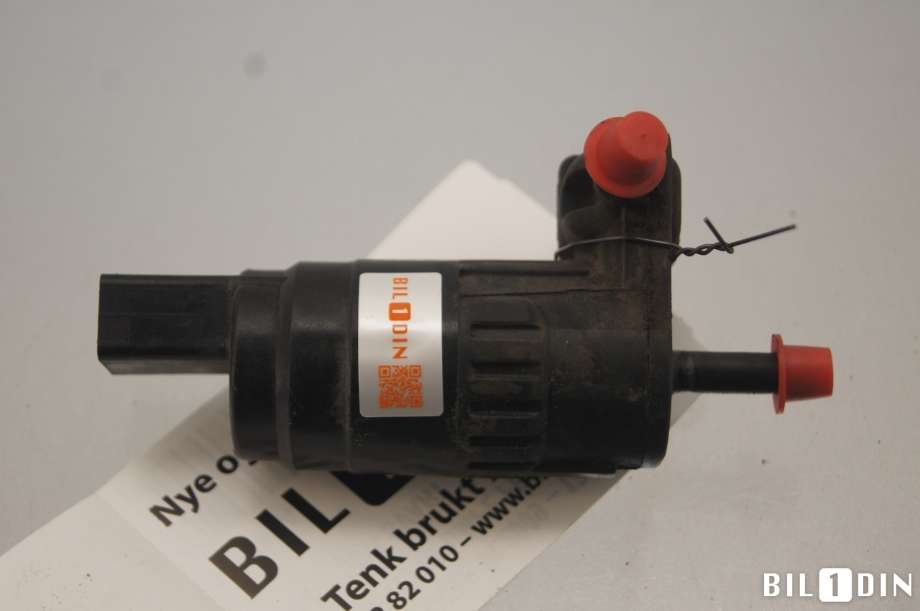 Spylerpumpe foran til VW Golf VI, 2008-2012  (VOLKSWAGEN|5K0955651)