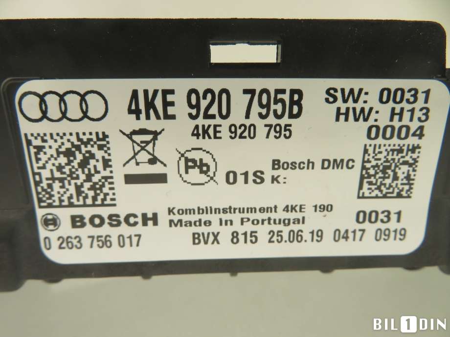 Instrumentpanel til Audi e-tron 2018-->>  (AUDI|4KE920795A||4KE920795B)