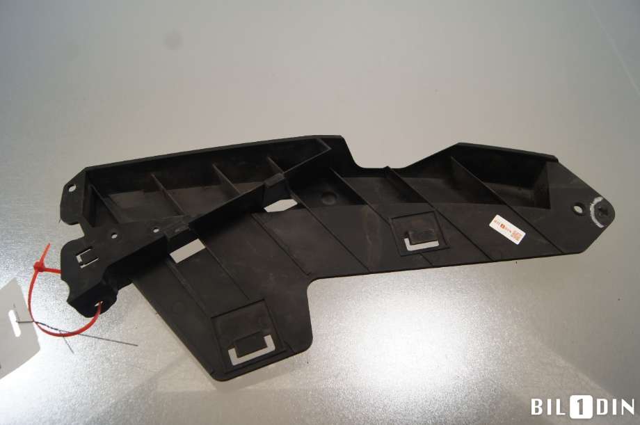 Frontlyktehus til Volvo V70 2007-2013 (Type III, Fase 1) (VOLVO|30796387|)