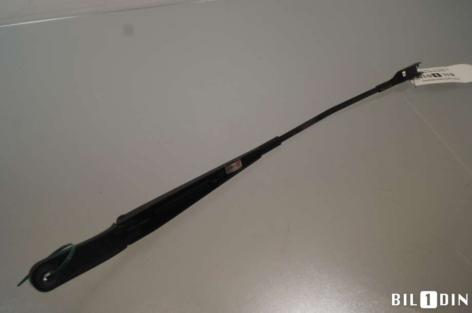Viskerarmer frontrute til Audi Q3 2011-2014 (Type I, Fase 1) (AUDI|8U1955408|)