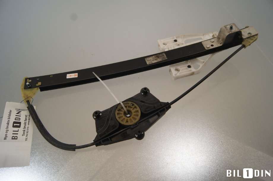 Ruteheis til Audi Q3 2011-2014 (Type I, Fase 1)  (AUDI|8U0839462|)