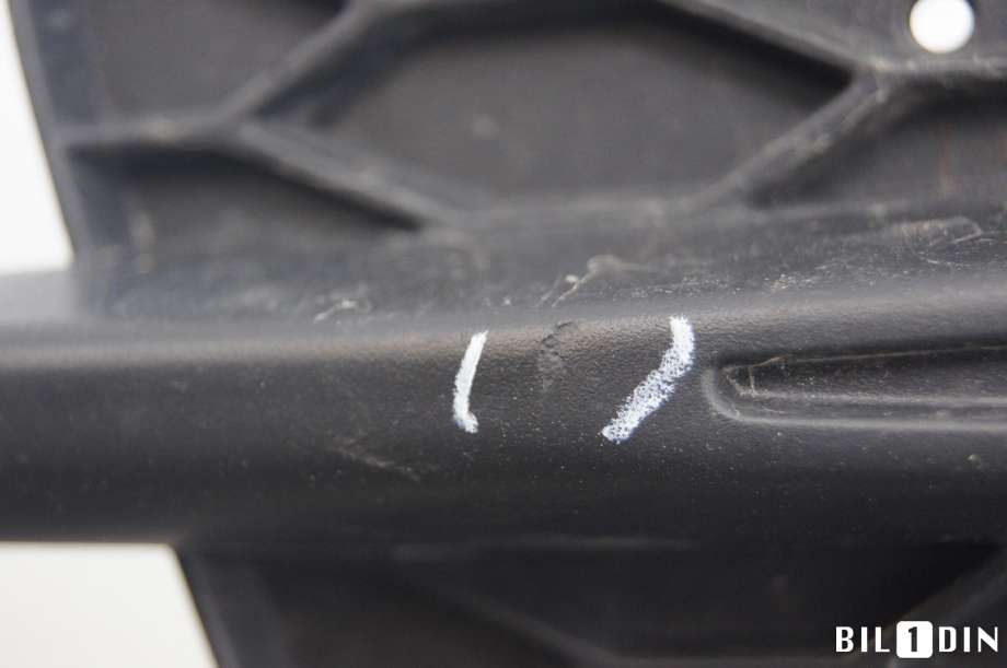 Frontlyktehus til Audi Q3 2011-2014 (Type I, Fase 1)  (AUDI|8U0807682D|)