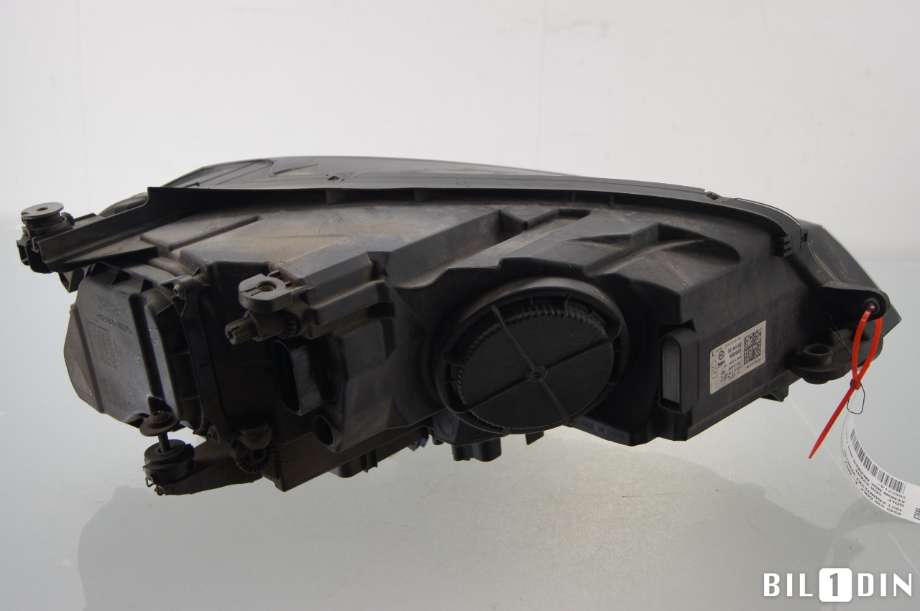 Frontlykt venstre xenon til VW Golf VII 2012-2017 (Fase 1)  (VOLKSWAGEN|5G1941043|)