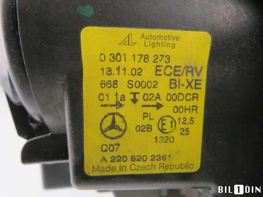 Frontlykt venstre halogen til Mercedes S-Klasse 1999-2005 (W220) (W220) (MERCEDES|A2208202361|)