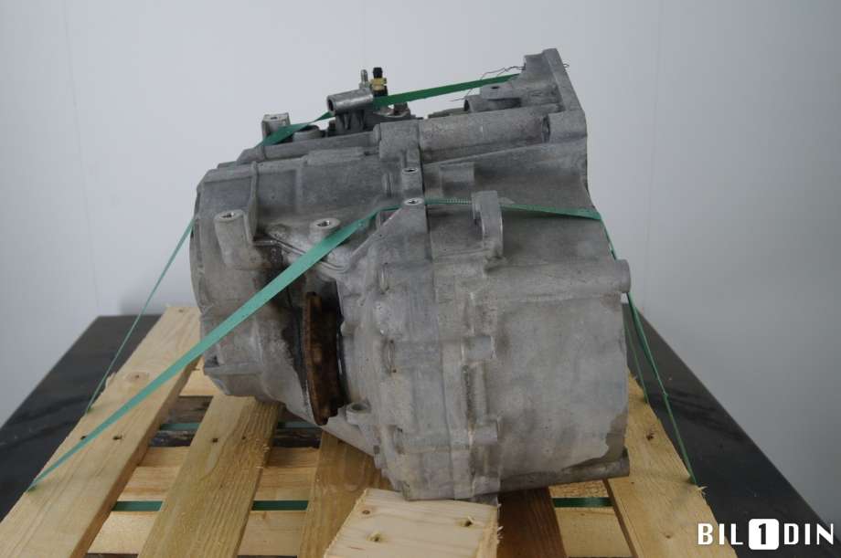 Girkasse manuell 6-trinn til VW Caddy 2015-2020 (Type III, Fase 3)  (VOLKSWAGEN|02Q300057KX|02Q300051S|02Q300057K)