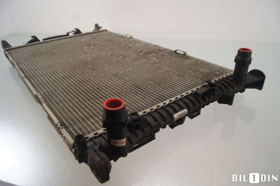 Radiator (automat gir) til Audi Q3 2011-2014 (Type I, Fase 1)  (AUDI|8K0121251L|)