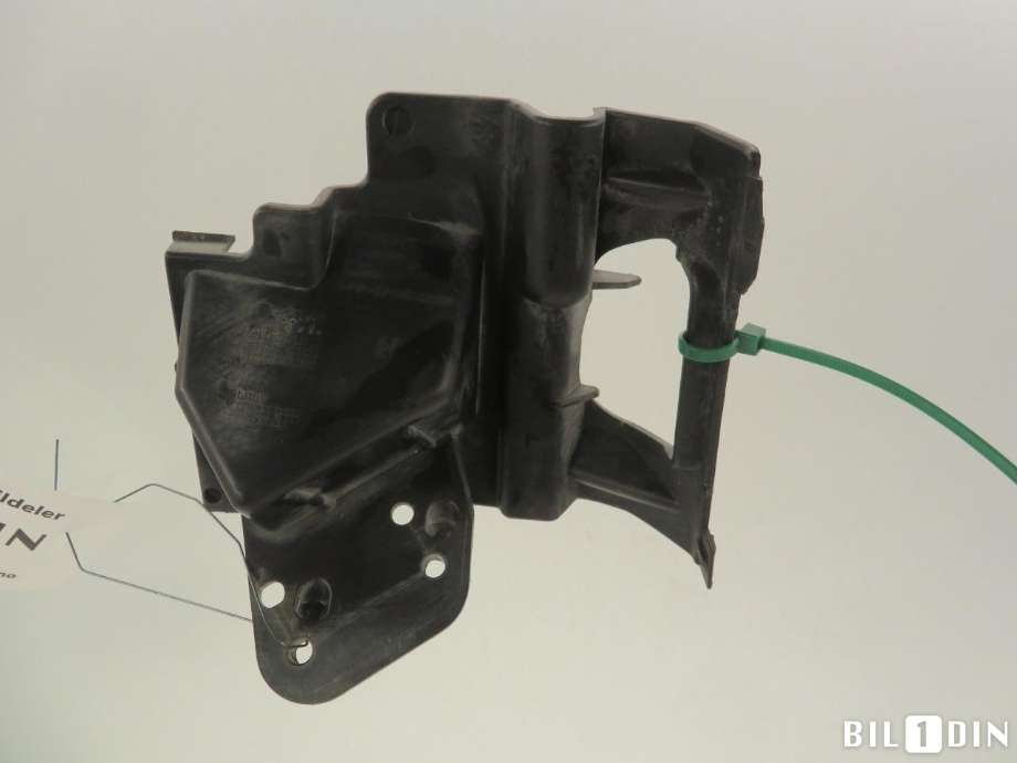 Diverse deler til Volvo XC70 2008-2013 (Type II, Fase 1)  (VOLVO|30698147|)